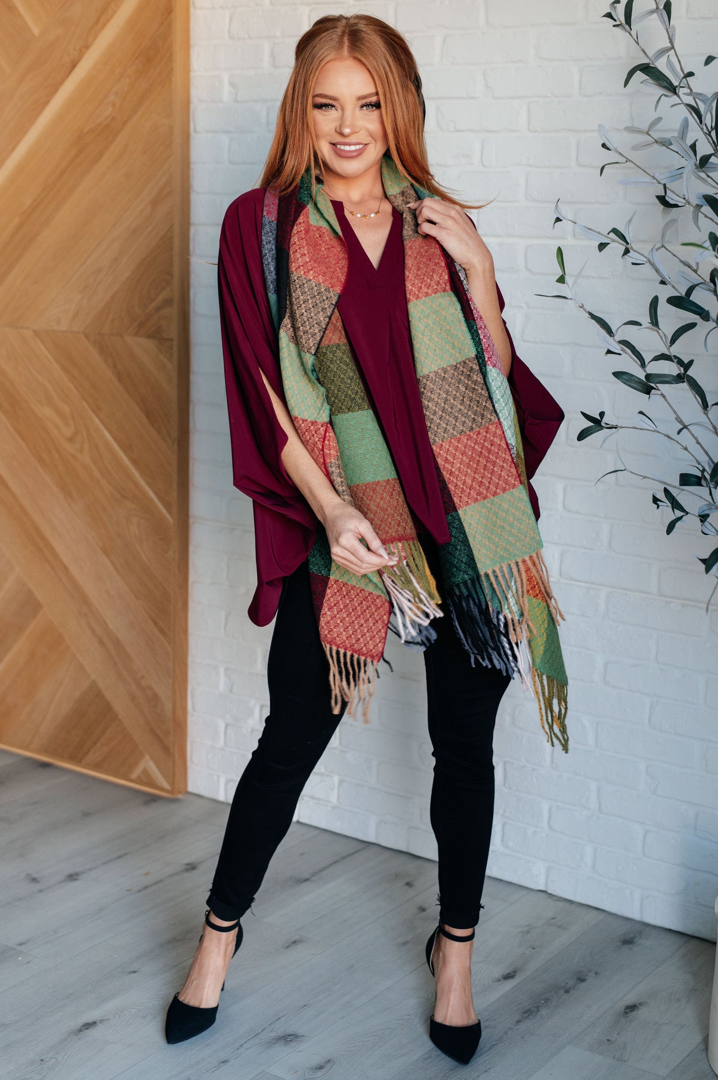 KEEP ME COZY CHECKERED FRINGE SCARF (BERRY)