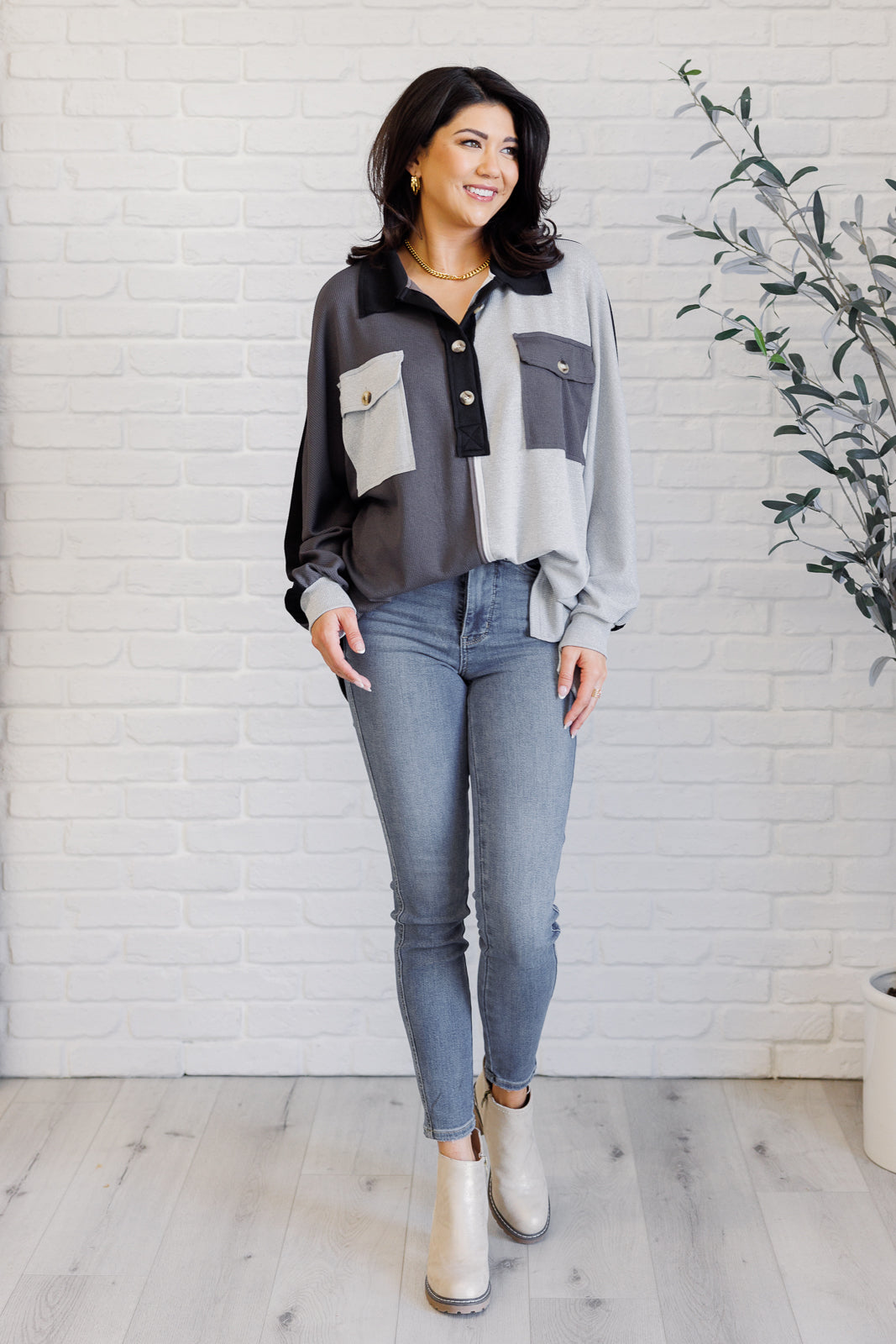 CHIP OFF THE OLE’ COLOR BLOCK TOP (GRAY)