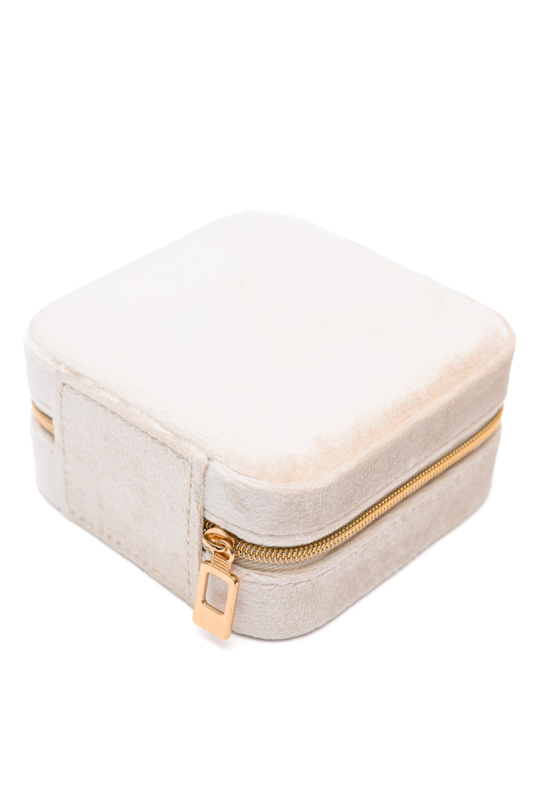 KEPT AND CARRIED VELVET JEWELRY BOX (IVORY)
