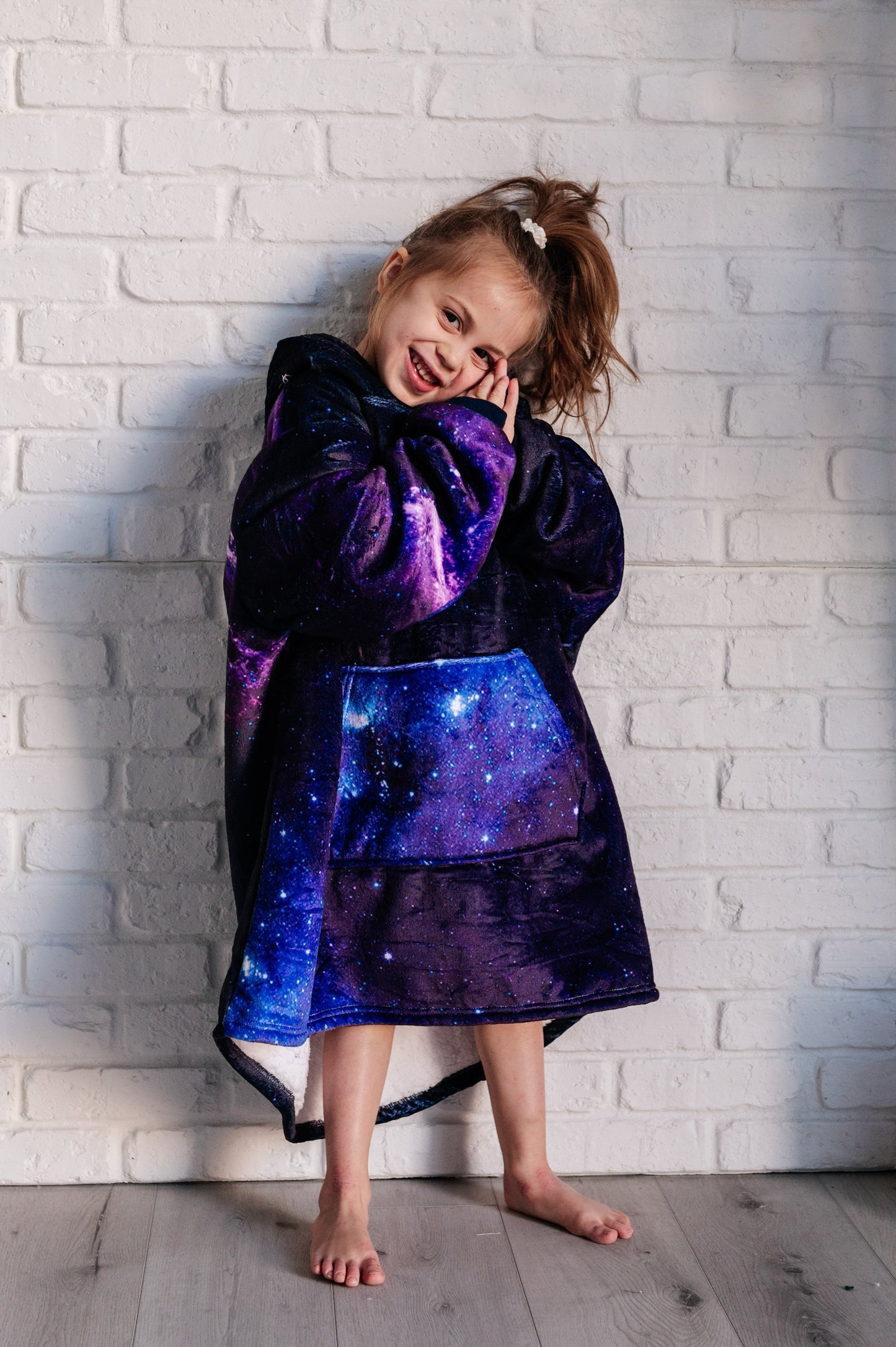 KIDS OVERSIZED HOODIE BLANKET (STARRY SKY)