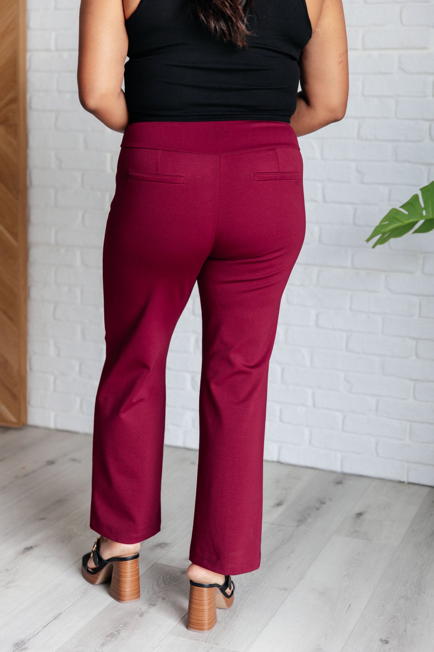 MAGIC STRAIGHT PANTS (WINE)