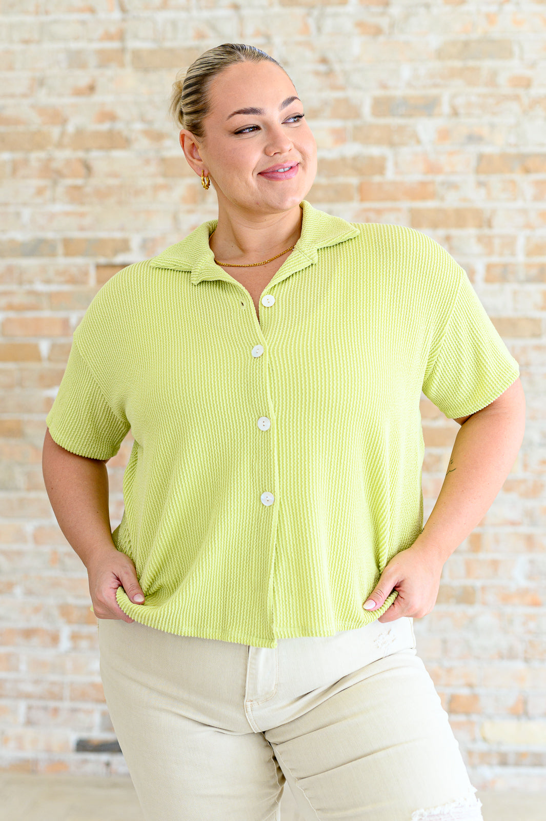 TWO'S COMPANY RIBBED BUTTON DOWN TOP