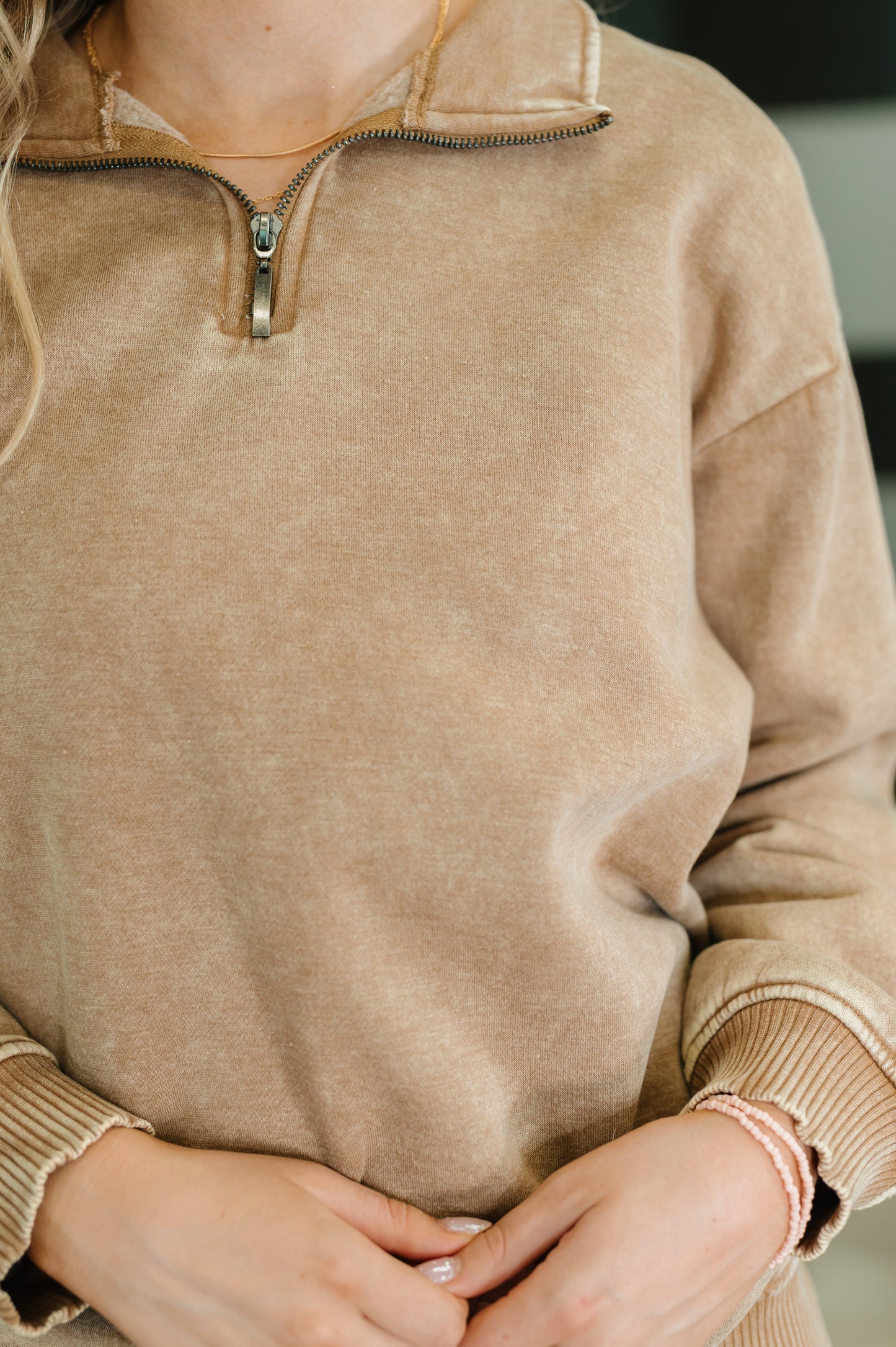 YOU SHOULD KNOW PULLOVER (DEEP CAMEL)