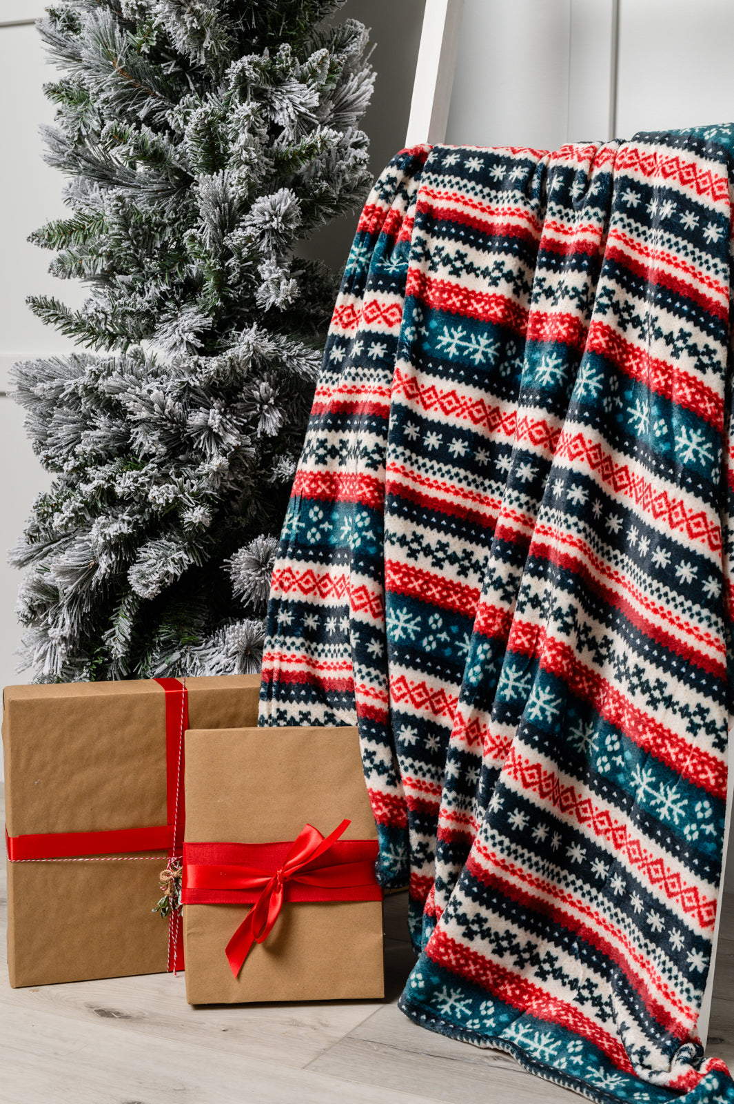 WINTER FLEECE BLANKET