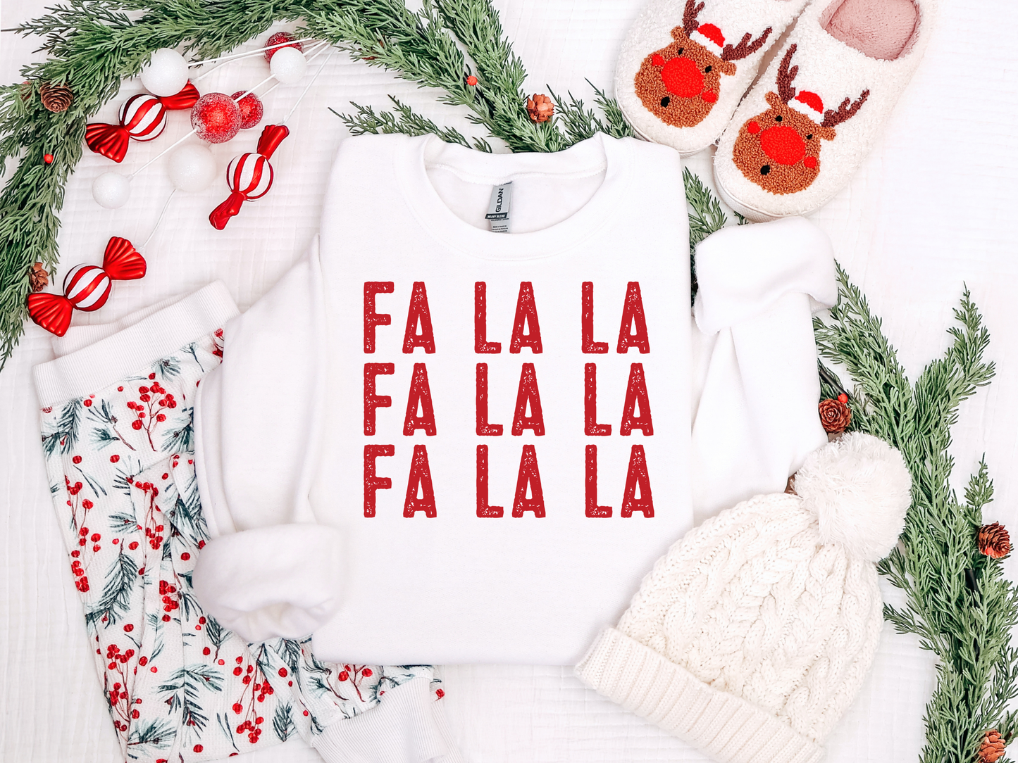 FA LA LA GRAPHIC TEE + SWEATSHIRT