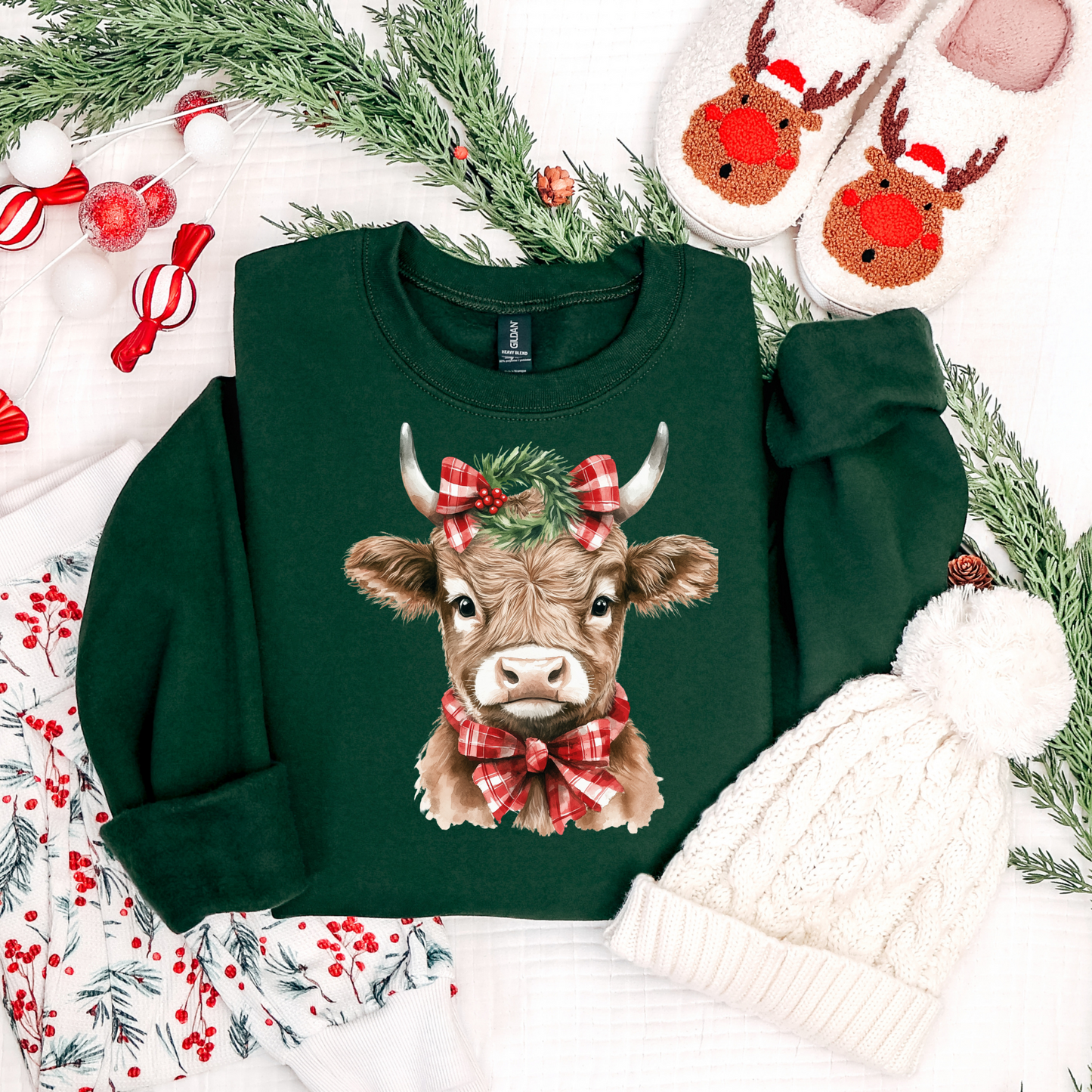 HIGHLAND COW CHRISTMAS GRAPHIC TEE + SWEATSHIRT