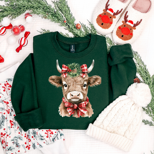 HIGHLAND COW CHRISTMAS GRAPHIC TEE + SWEATSHIRT