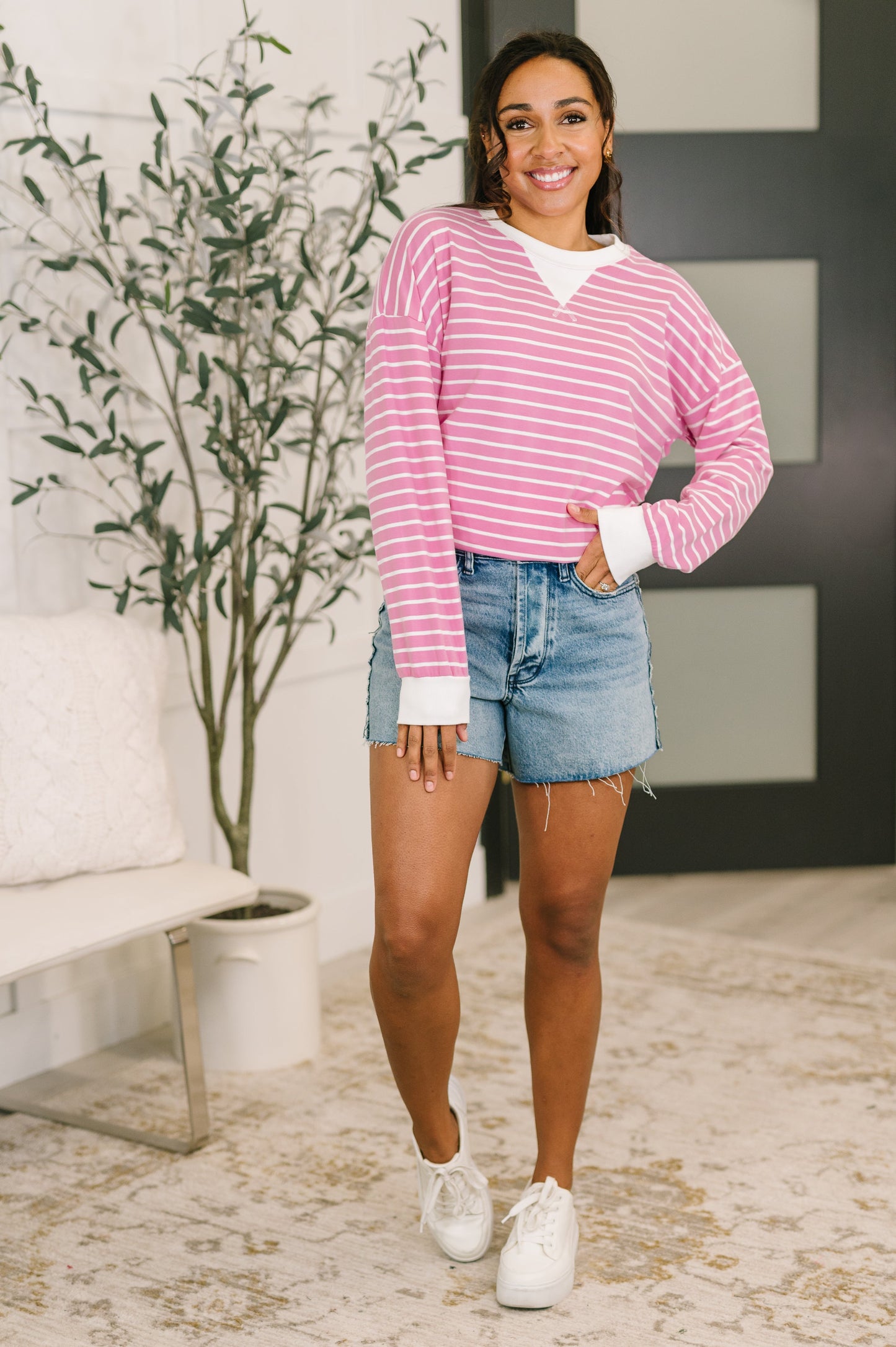ALMOST THERAPEUTIC PULLOVER (CANDY PINK)