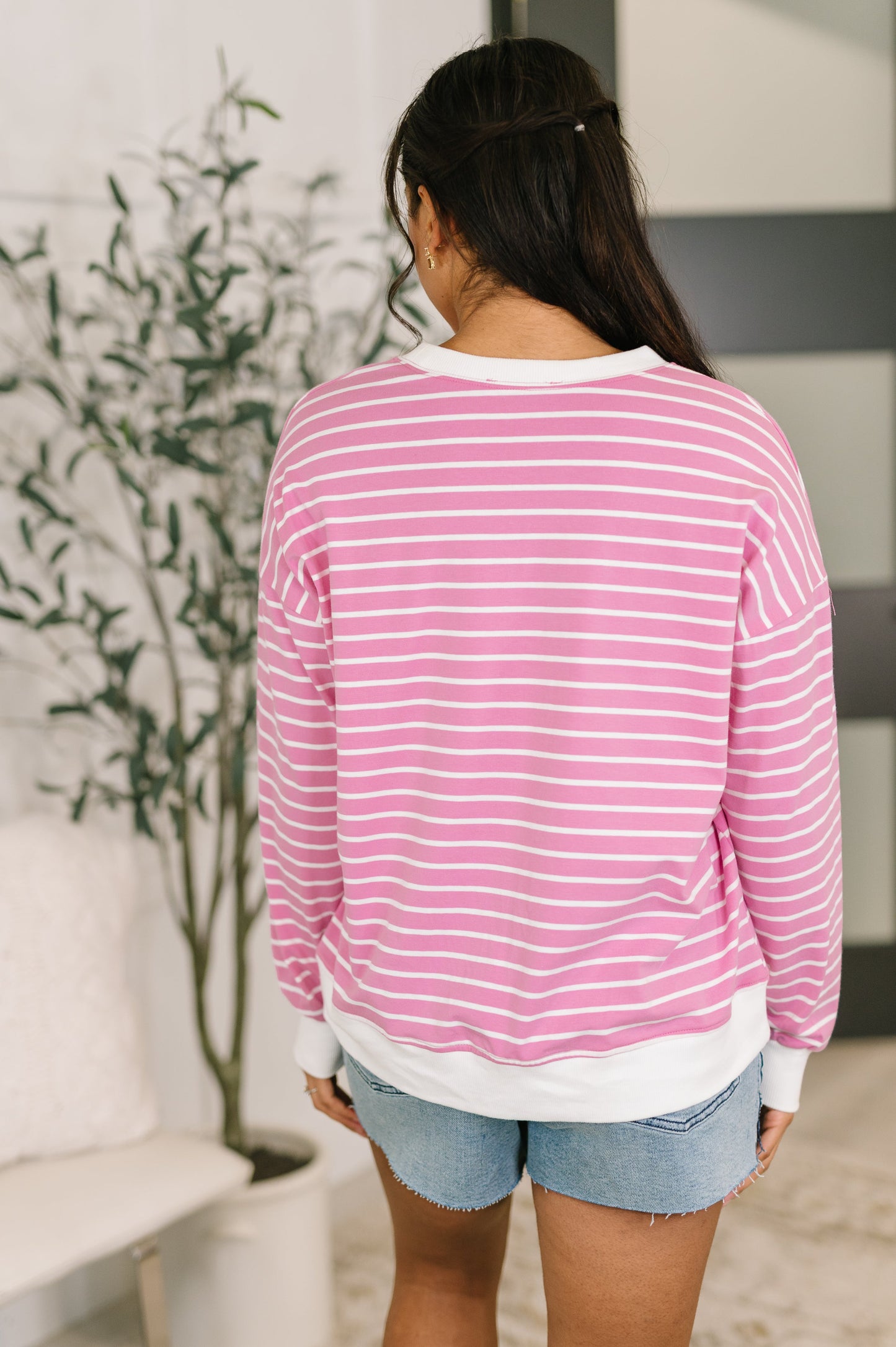 ALMOST THERAPEUTIC PULLOVER (CANDY PINK)