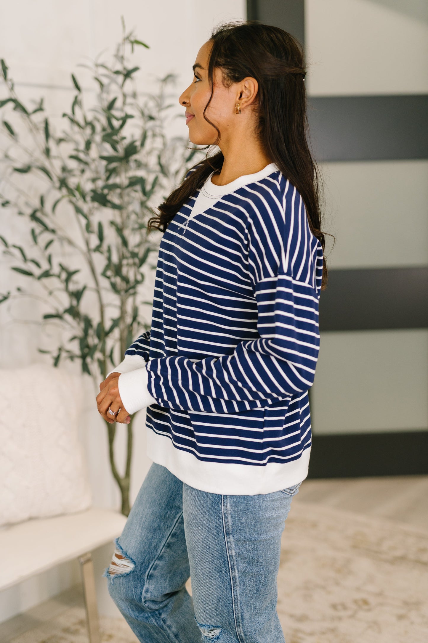 ALMOST THERAPEUTIC PULLOVER (NAVY)