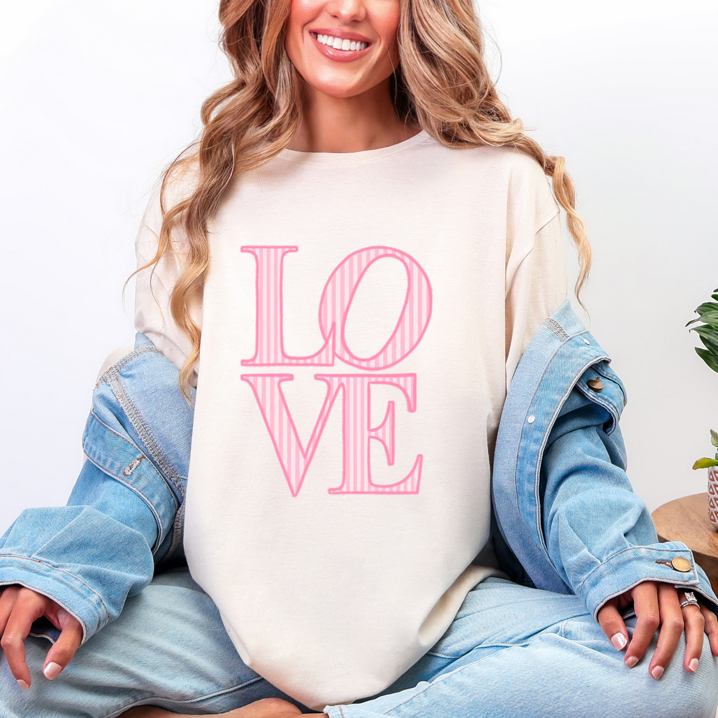 LOVE GRAPHIC TEE