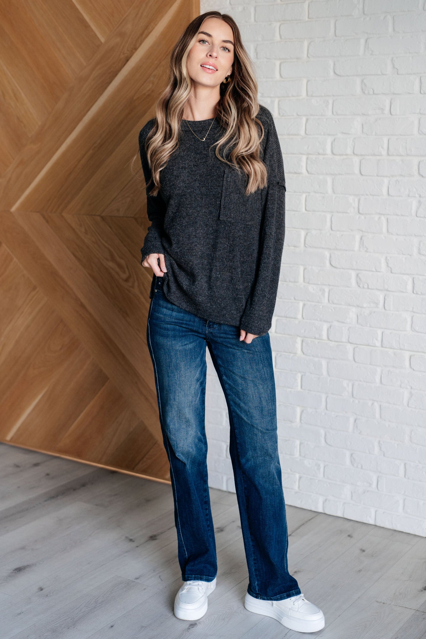 CASUAL TUESDAY LIGHTWEIGHT SWEATER (HEATHERED BLACK)