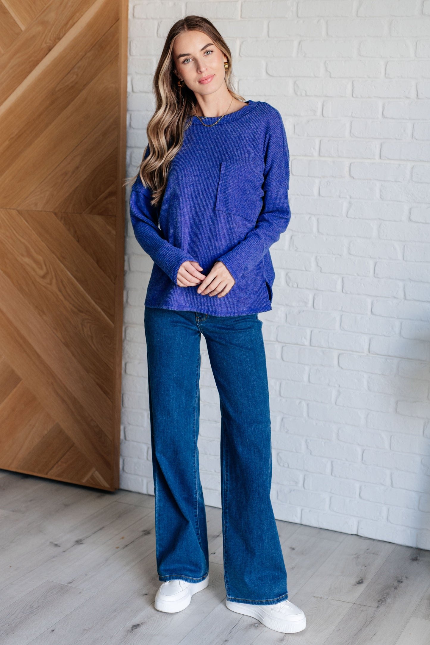 CASUAL TUESDAY LIGHTWEIGHT SWEATER (BLUE)