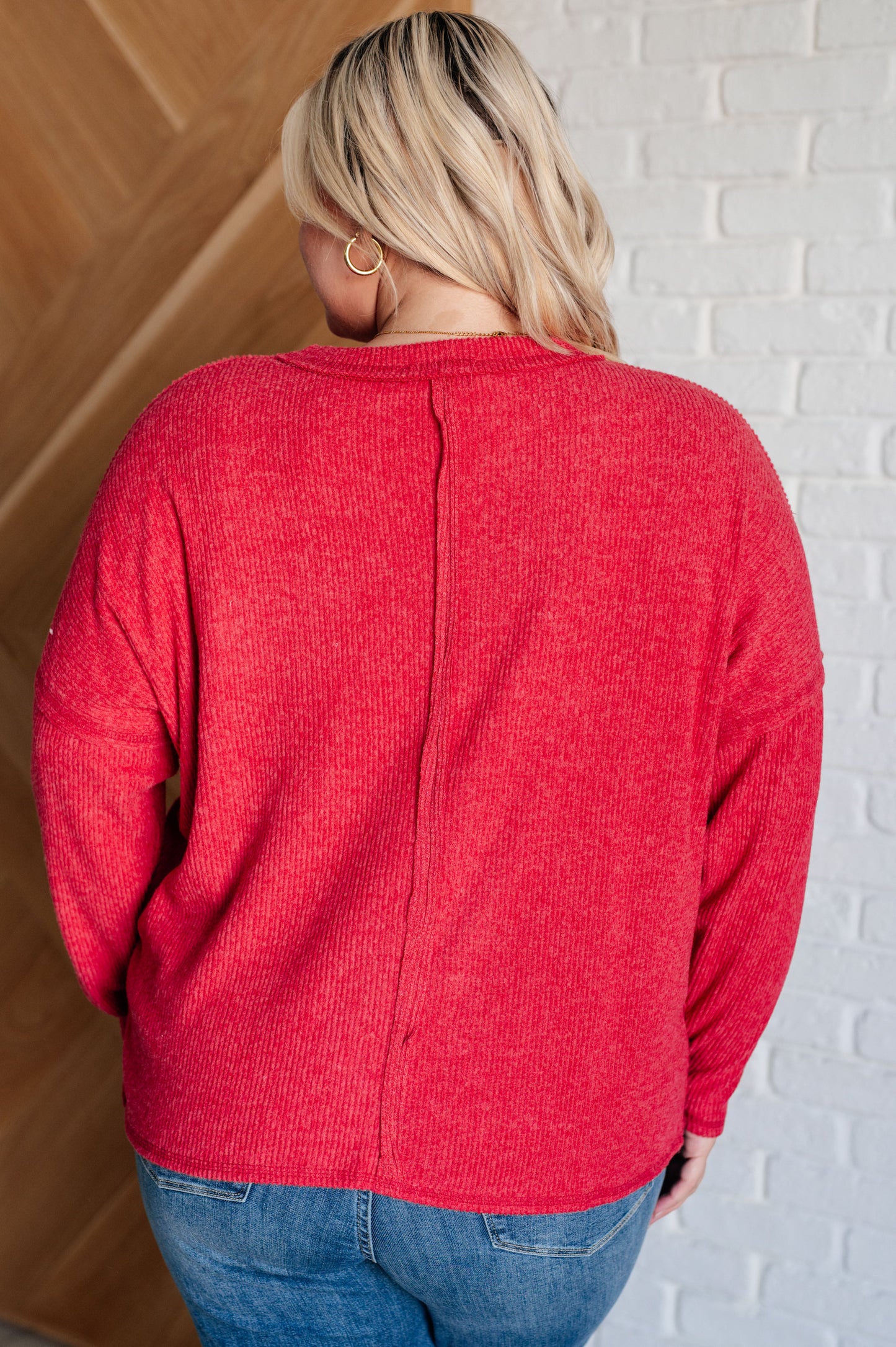 CASUAL TUESDAY LIGHTWEIGHT SWEATER (RED)