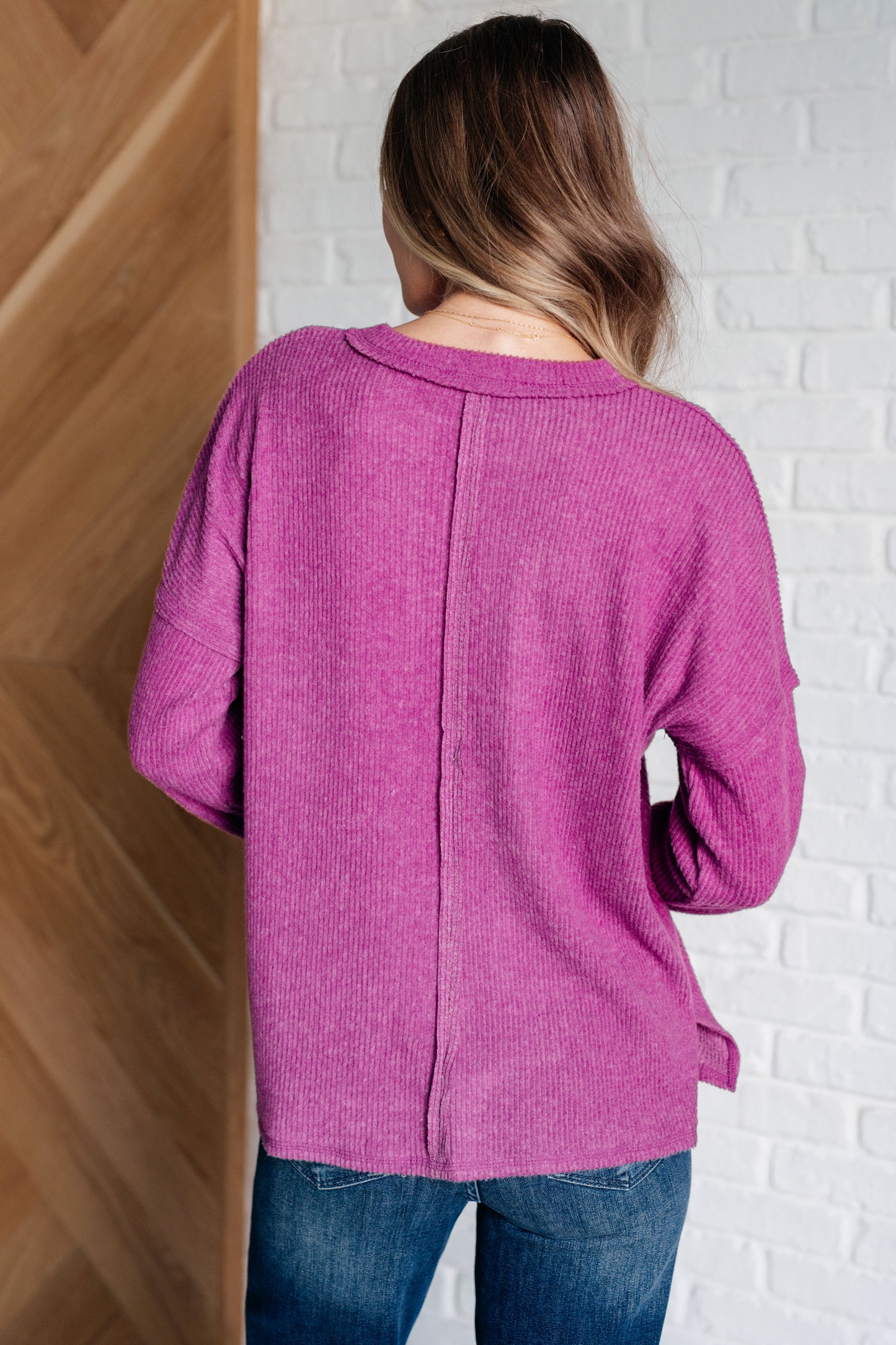 CASUAL TUESDAY LIGHTWEIGHT SWEATER (PLUM)