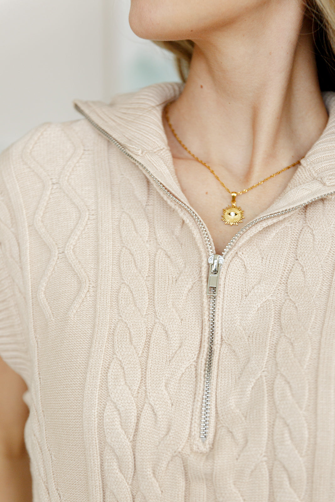 GOLF AT FOUR CABLE KNIT VEST