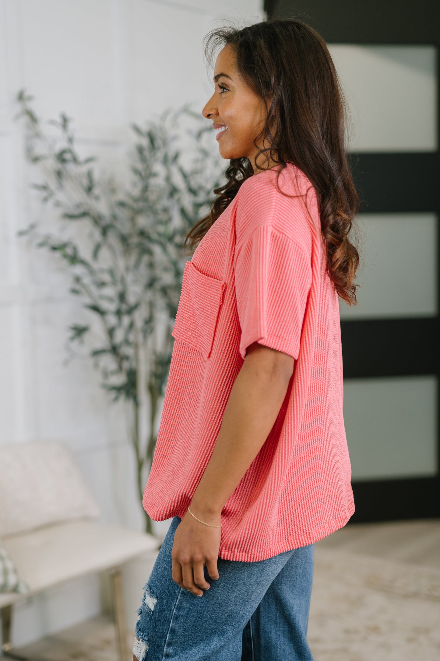 NOT THAT COMPLICATED TEE (SALMON)