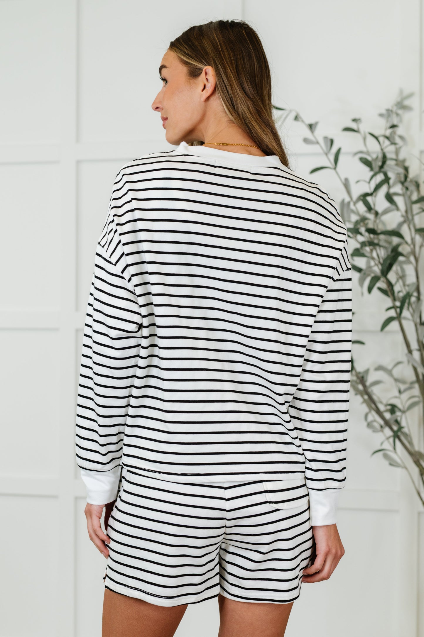 SITUATIONALLY SOUND LONG SLEEVE TOP + SHORTS SET