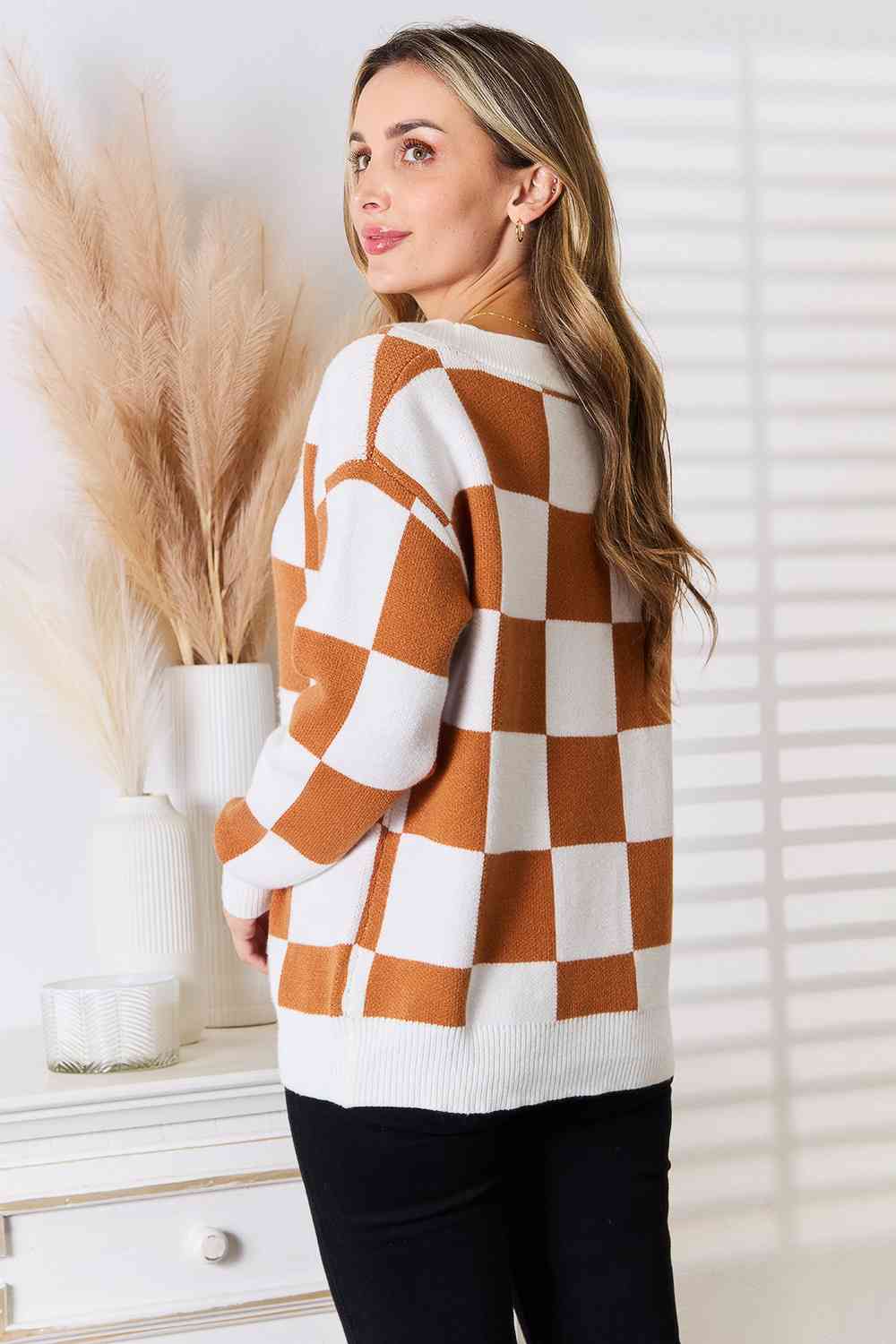 CHECKERED CARDIGAN