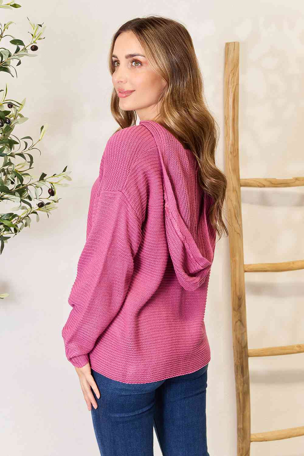 MAUVE HOODED SWEATER