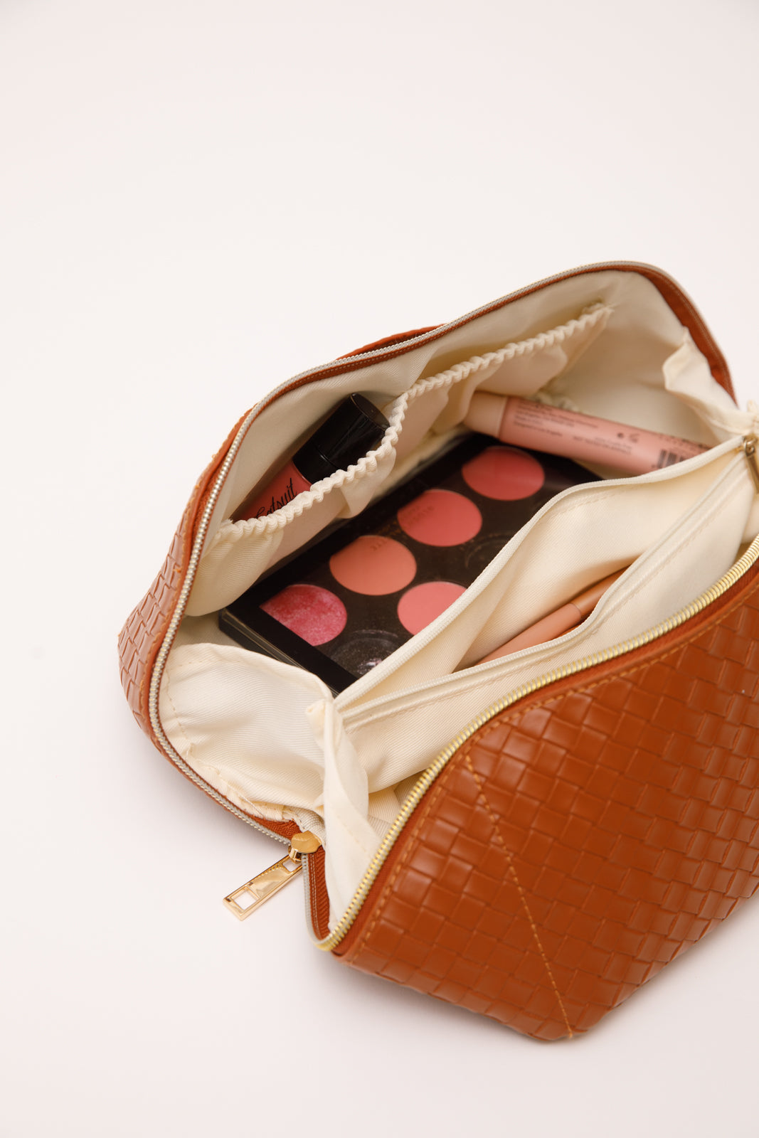 COGNAC COSMETIC BAG