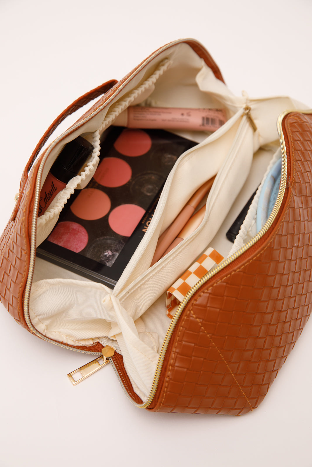 COGNAC COSMETIC BAG