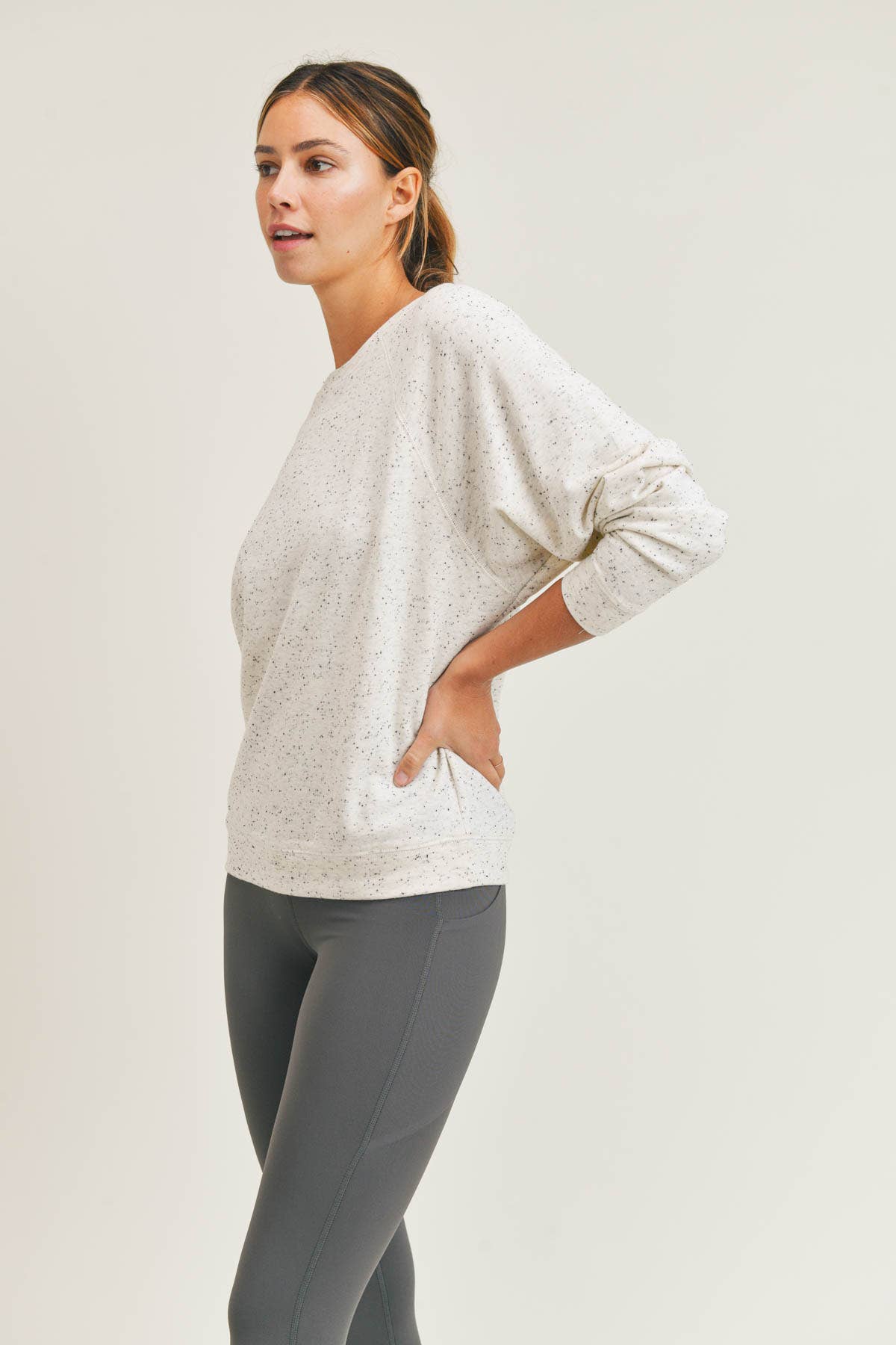 SPECKLED LONG SLEEVE TOP